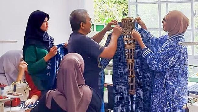 UMKM Dara Baro Buktikan Limbah Sisa Kain Mampu Mendunia
