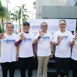 Telkom Gelar Aksi Jalan Santai Sambil Pilah Sampah Plastik di Medan