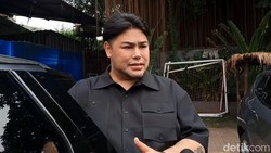 Ivan Gunawan Antusias Jelang Keberangkatan Ibadah Haji