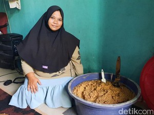 Kunci Keluarga Pengusaha Tauco Betawi Pertahankan Ciri Khas Manual