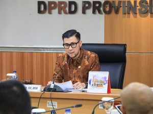 Legislator Curiga PKL-Parkir Liar di Cawang Dibekingi: Pemkot Harus Tegas