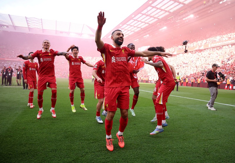 Liverpool resmi menjadi juara Liga Inggris musim 2024/2025 usai mengalahkan Tottenham Hotspur dengan skor telak 5-1 di Stadion Anfield pada Minggu (27/4/2025) waktu setempat. (REUTERS/Phil Noble) Liverpool resmi menjadi juara Liga Inggris musim 2024/2025 usai mengalahkan Tottenham Hotspur dengan skor telak 5-1 di Stadion Anfield pada Minggu (27/4/2025) waktu setempat. (REUTERS/Phil Noble)