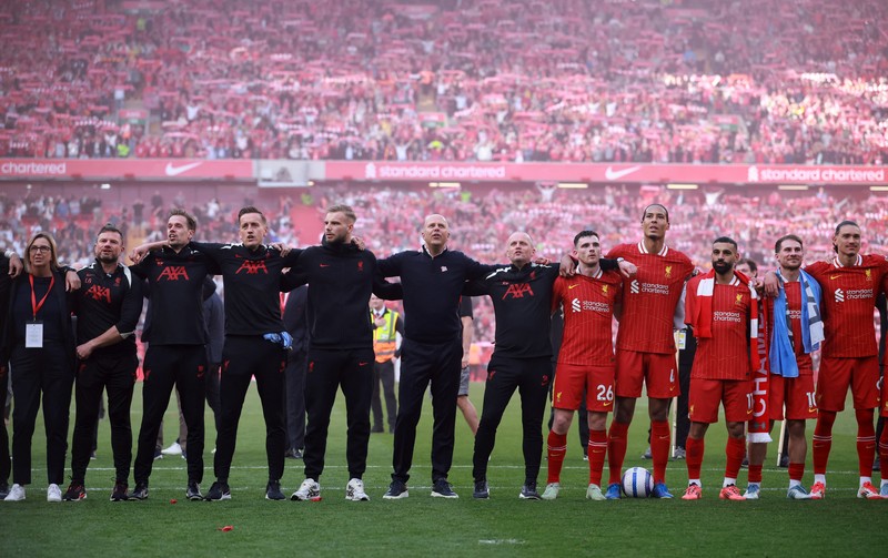 Liverpool resmi menjadi juara Liga Inggris musim 2024/2025 usai mengalahkan Tottenham Hotspur dengan skor telak 5-1 di Stadion Anfield pada Minggu (27/4/2025) waktu setempat. (REUTERS/Phil Noble) Liverpool resmi menjadi juara Liga Inggris musim 2024/2025 usai mengalahkan Tottenham Hotspur dengan skor telak 5-1 di Stadion Anfield pada Minggu (27/4/2025) waktu setempat. (REUTERS/Phil Noble)