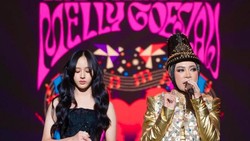 Melly Goeslaw Nyanyi Lagi, Rilis Jangan Pernah Berubah