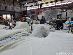 Cerita UMKM Surabaya Pantang Menyerah Bangkitkan Usaha Berkat Marketplace