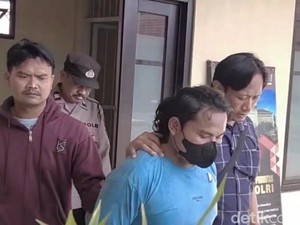 Imam Masjid di Brebes Patah Tulang Usai Diserang Pria Makmum Saat Salat Subuh