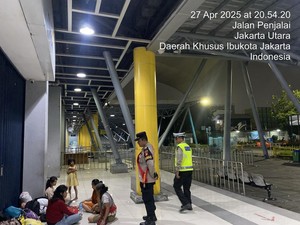Keluarga Asal Depok Telantar gegara Salah Jadwal Kapal di Pelabuhan Priok