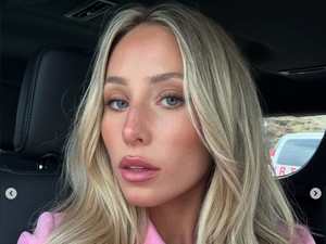 Sosok Alix Earle, Influencer Viral yang Disebut Pacar Baru Tom Brady