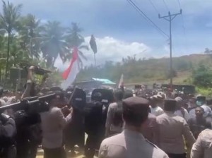 Demo di Tambang Nikel Haltim Ricuh, 3 Warga Luka Kena Selongsong Gas Air Mata
