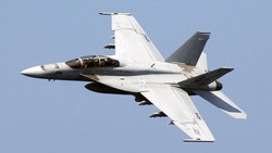 Jet Tempur Andalan AS Jatuh dari Kapal Induk, Rp 1 Triliun Lenyap