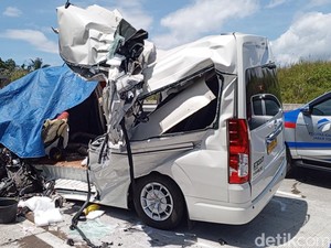 Respons Perusahaan Travel soal Kecelakaan Maut di Tol Cisumdawu