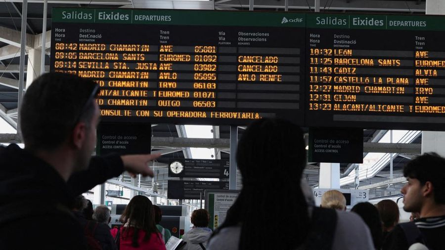 Gambaran Pemulihan Listrik di Spanyol-Portugal, Masih Menyisakan Teka-teki 6 Hingga saat ini, penyebab pasti dari pemadaman listrik belum diketahui, namun pemerintah Spanyol menduga penyebabnya dari Prancis.