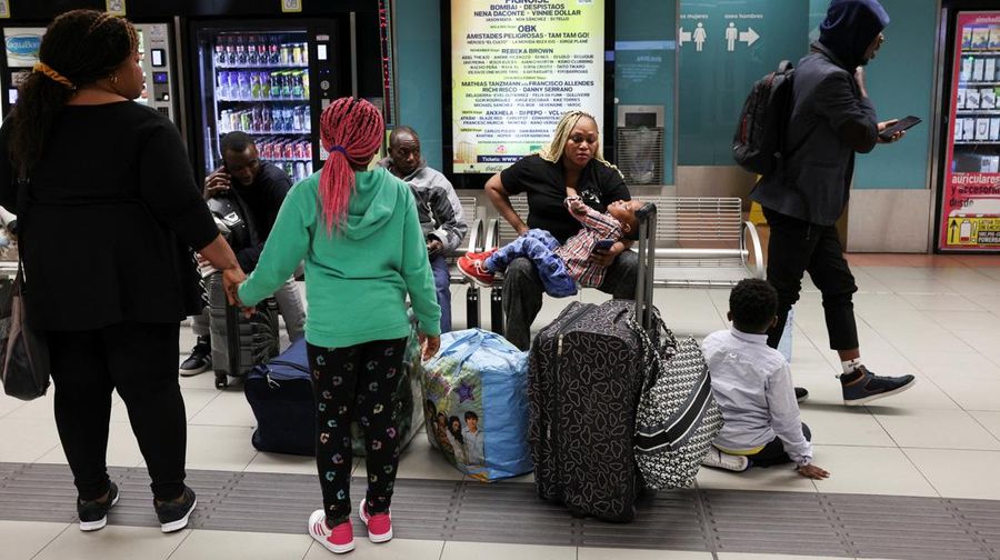 Gambaran Pemulihan Listrik di Spanyol-Portugal, Masih Menyisakan Teka-teki 5 Sebelumnya, listrik padam sempat membuat kacau sejumlah aktivitas, termasuk bandara, transportasi publik, hingga rumah sakit.