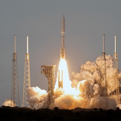 Detik-Detik Saingan Starlink Meluncur, Dimodali Jeff Bezos