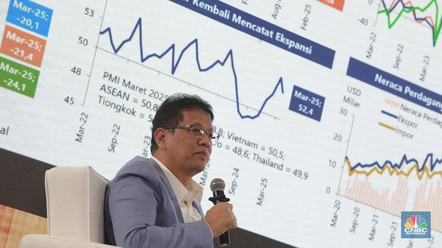 Ketua Dewan Komisioner LPS, Purbaya Yudhi Sadewa memberi pemaparan di acara Kelas Cuan Goes to Universitas Trisakti, Jakarta, Rabu, (30/4/2025). (²©²ÊÍøÕ¾/Muhammad Sabki)