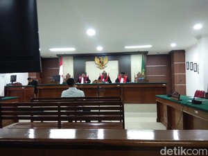 Eks Ketua KONI Makassar Jalani Sidang Pleidoi Kasus Korupsi Rp 5,8 M Hari Ini
