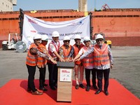 PT AM/NS Indonesia Ekspor 10.000 Ton Baja Lapis Seng ke AS