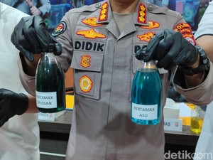 Penampakan Pertamax Oplosan yang Dijual di SPBU Serang