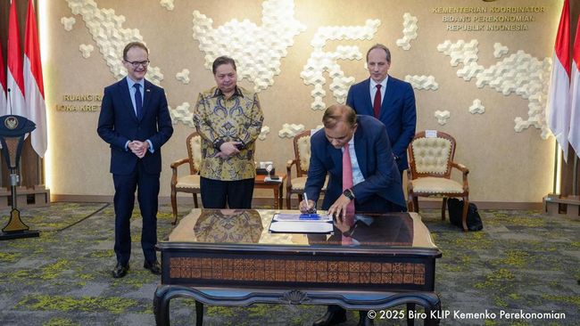RI Kantongi Pendanaan US$ 60 Juta untuk Proyek PLTS Terapung Saguling