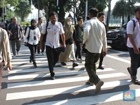 Hari Pertama! ASN Jakarta Wajib Berangkat Kerja Naik Transportasi Umum