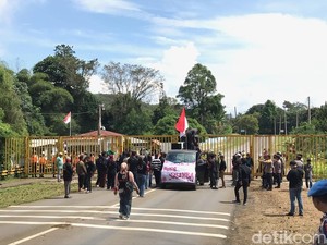 Warga di Luwu Timur Demo PT Vale Tuntut Hak Tanah di Jalur Seba-seba
