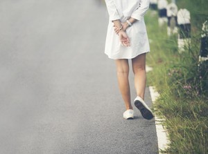 Penjelasan Medis Fart Walk, Mengatasi Begah Usai Makan dengan Berjalan Kaki