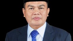 Mantan Ketua DPRD Provinsi Gorontalo Rustam Akili Meninggal Dunia