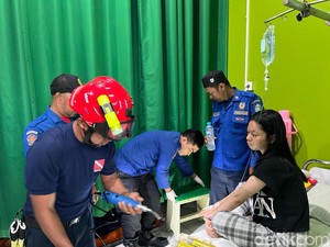 Damkar Parepare Lepas Cincin dari Jari Pasien Wanita yang Dirawat di RS