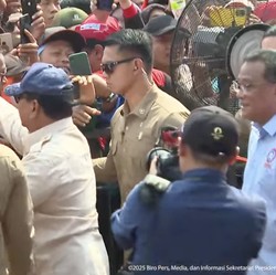Prabowo Subianto Hadiri Aksi Peringatan Hari Buruh di Monas