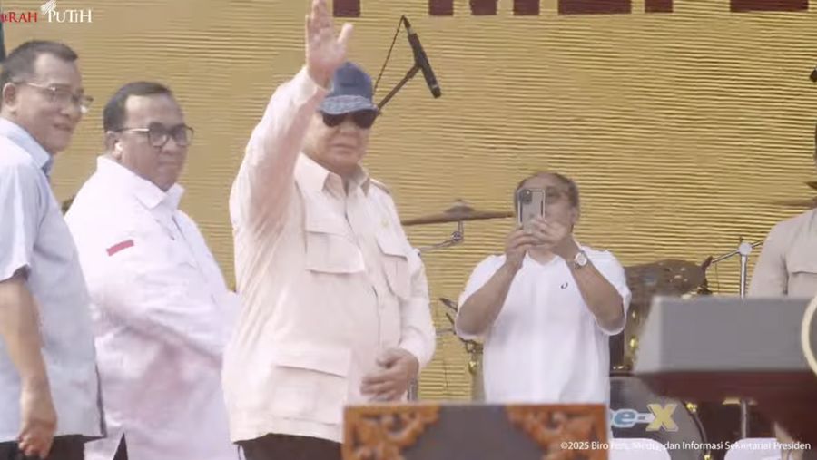 Presiden Prabowo Hadiri Peringatan Hari Buruh Internasional, Monas, 1 Mei 2025. (Tangkapan layar YouTube Setpres RI)