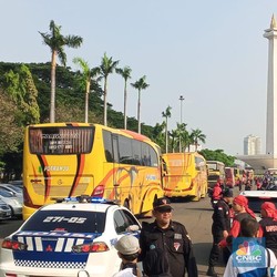 May Day Hari Ini, Ratusan Bus Mulai Padati Monas Jakarta