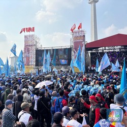 Ribuan Buruh Mulai Padati Monas, Polisi: Tak Ada Penutupan Lalin