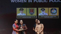 Walkot Semarang Agustina Raih Penghargaan Womens Inspiration Award 2025