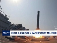 Video: Tegang!  India & Pakistan Pamer Otot Militer di Laut Arab