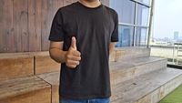Bisakah Sidik Jari Diambil dari Foto Pose Andalan Bapak-bapak?