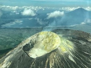 16 Gunung Api Aktif di NTT dan Status Terkini: 1 Awas, 3 Waspada