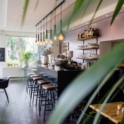 Menjamur Rumah Disulap Jadi Kafe/ Restoran, Pengusaha Protes Keras
