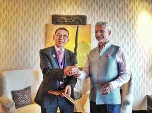 Bertemu Menlu India, Menbud Usulkan Eksplorasi Proyek Co-Production