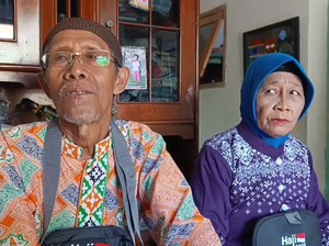 Pasangan Ini Bisa Naik Haji dari Hasil Jual Koran dan Gorengan