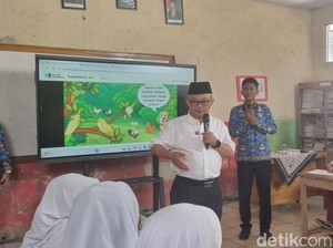 Video: Mendikdasmen Tinjau SDN Leuwibatu 02 dan 03, Disambut Antusiasme Siswa