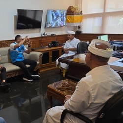 Dirut PLN Kunjungi RSUD Bali, Sigap Pulihkan Listrik Pulau Dewata