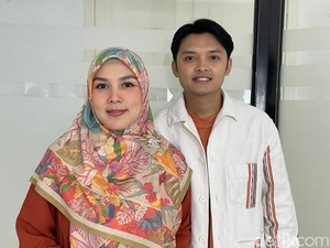 Cerita Ratu Annisa dan Dodi Hidayatullah Rawat 9 Anak