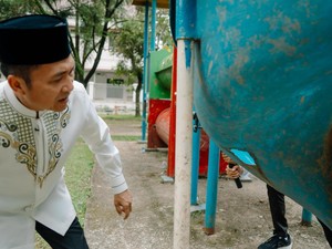 Tinjau Taman Lansia TVRI, Walkot Palembang Temukan Fasilitas Bermain Rusak