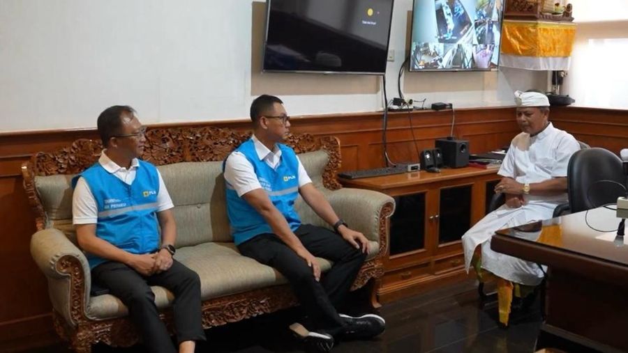 Gubernur Bali I Wayan Koster mengapresiasi gerak cepat PT PLN (Persero) dalam mengatasi gangguan sistem kelistrikan yang terjadi di Bali
