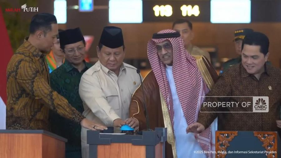 Presiden Prabowo Subianto meresmikan Terminal Khusus Haji dan Umrah 2F di Bandara Internasional Soekarno-Hatta pada Minggu (4/5).
