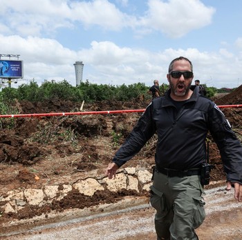 Rudal Yaman Hantam Area Bandara Ben Gurion Israel