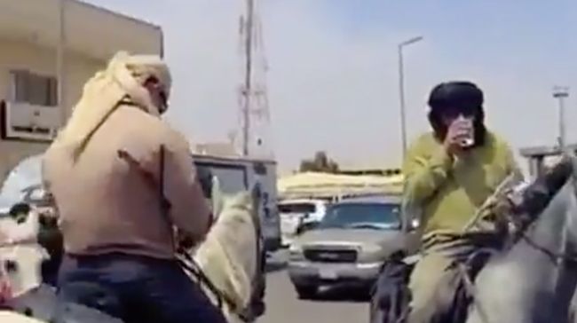 Tiga Muslim Ini Berkuda dari Spanyol untuk Berangkat Haji ke Mekkah