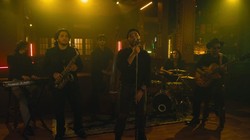 COKI & The Blur Ambience Hadirkan Nuansa Vintage Lewat Rembulan Aku Rindu