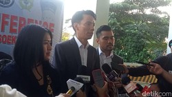 Pengacara Jelaskan soal Sakit Jonathan Frizzy