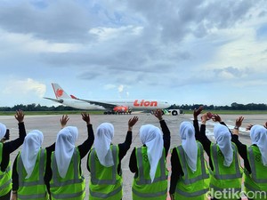 Alhamdulillah, Kloter Pertama Embarkasi Haji Banjarmasin Terbang ke Tanah Suci